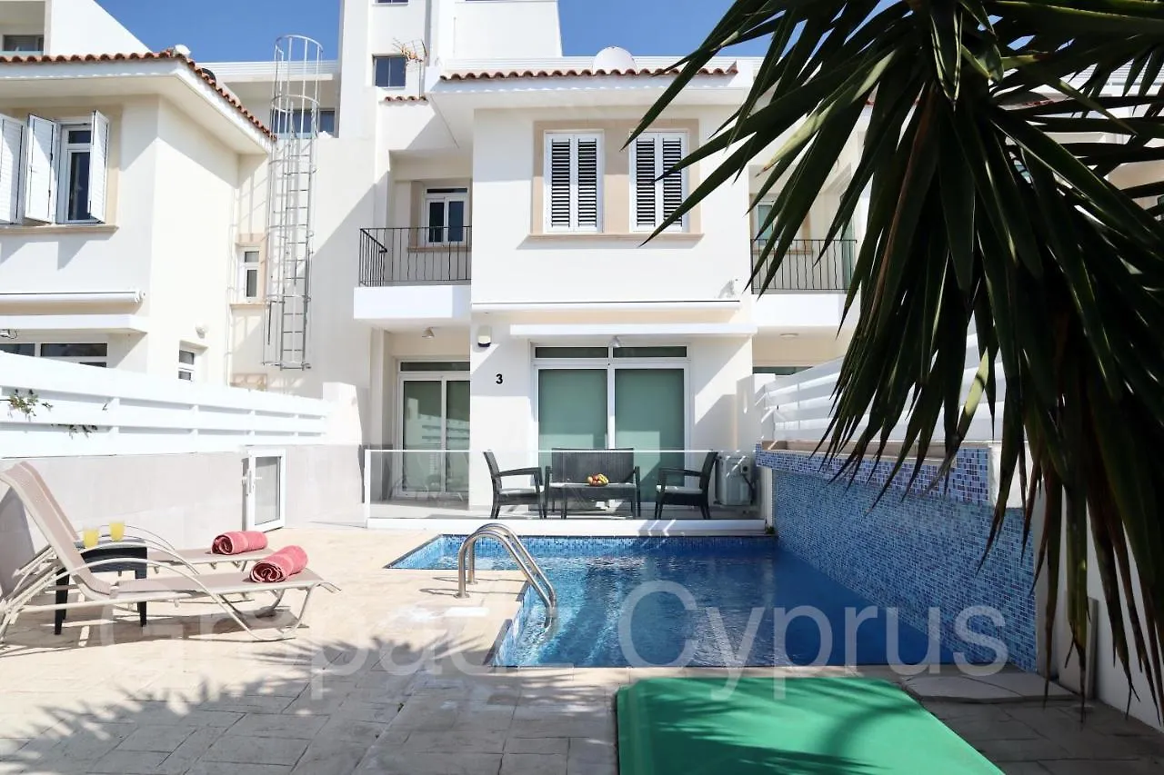 Сasa de vacaciones Gr8Padz Villa Dionne Protaras